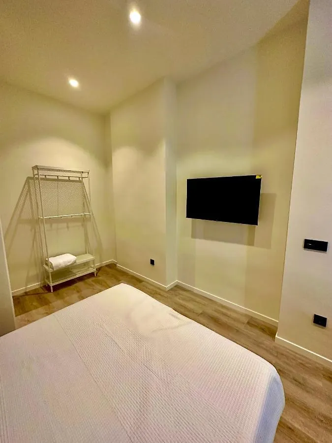 Apartamentos Sunsets Malaga Centro 0*,  Spain